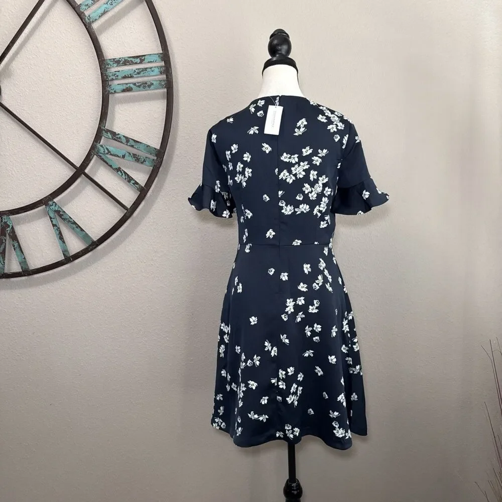 Banana Republic Dress 6 NWT Navy Blue Floral Short Ruffle Sleeve Lined - Picture 2 of 5